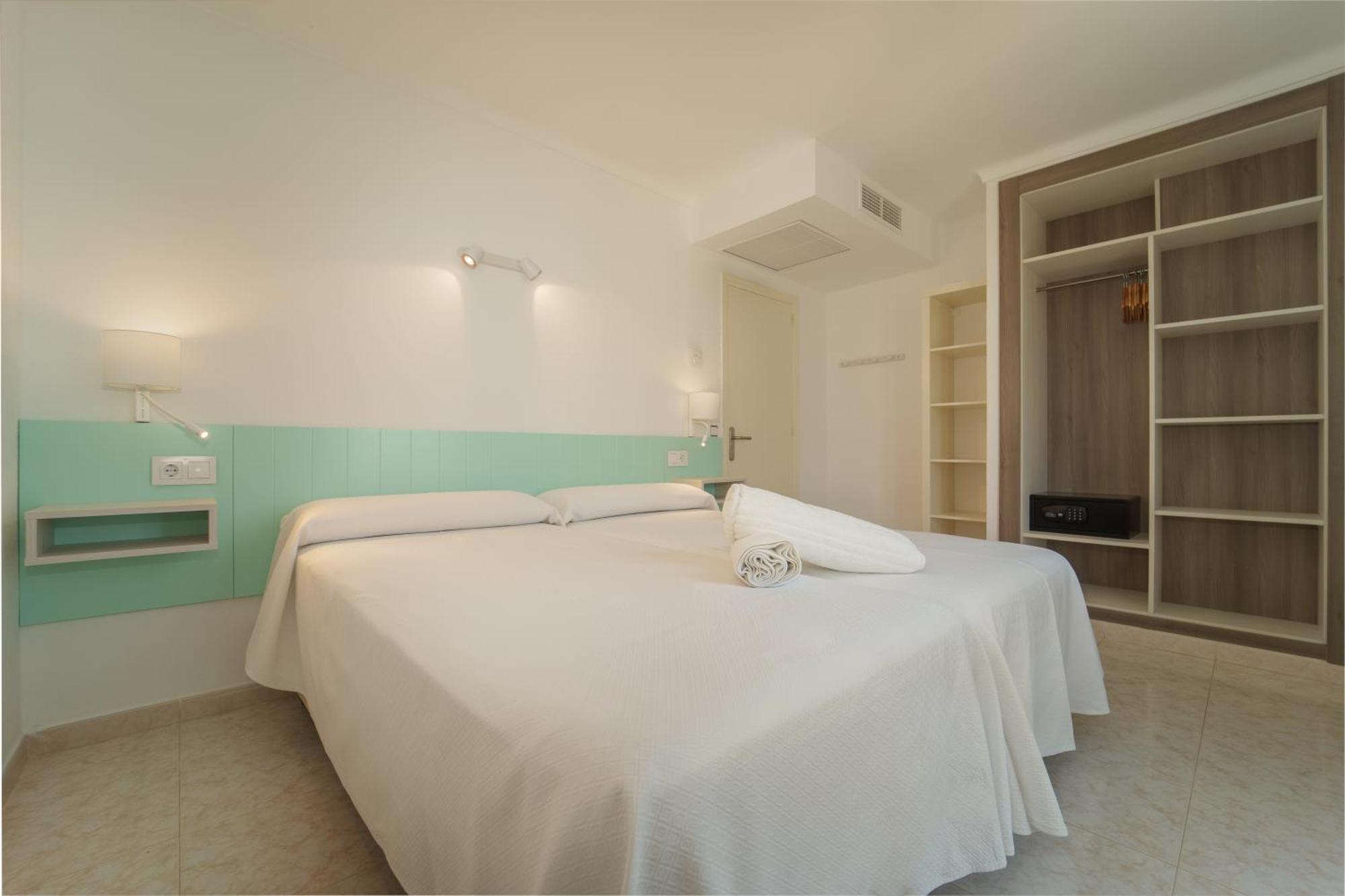 Apartaments Andreas Colonia de Sant Jordi Luaran gambar
